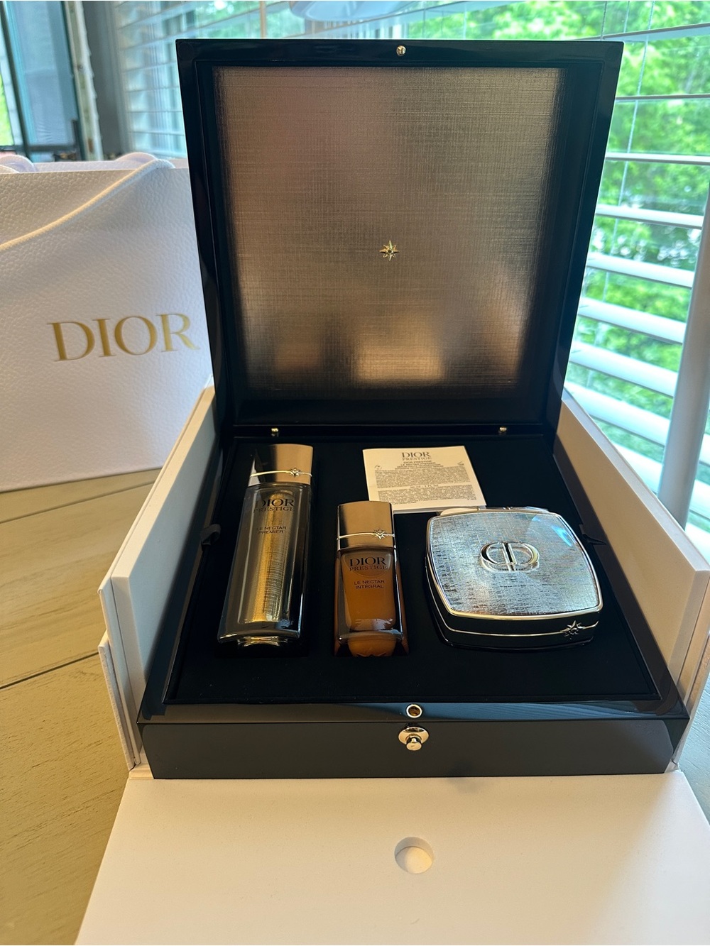 Dior Prestige Les Nectars de Rose Skincare Set